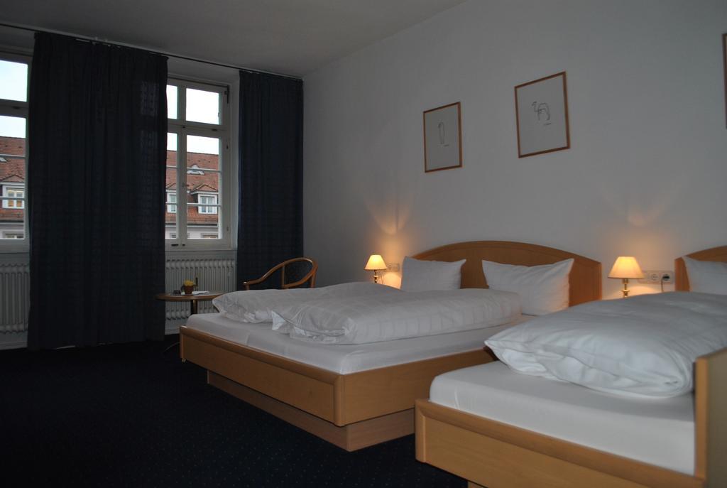 Hotel Am Kornmarkt Heidelberg Extérieur photo