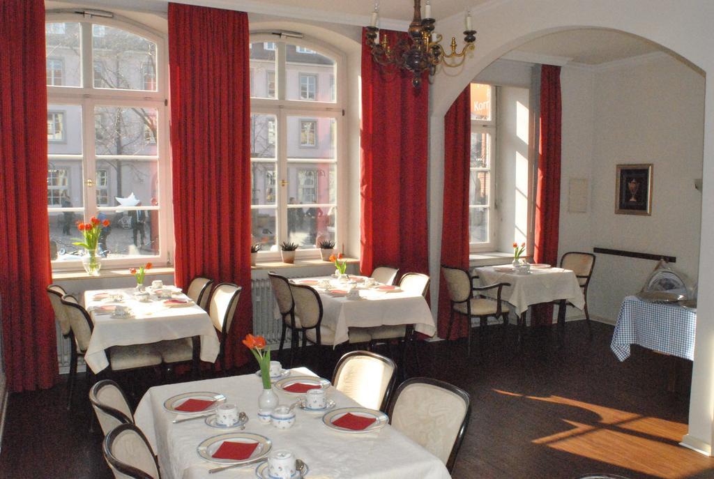 Hotel Am Kornmarkt Heidelberg Extérieur photo