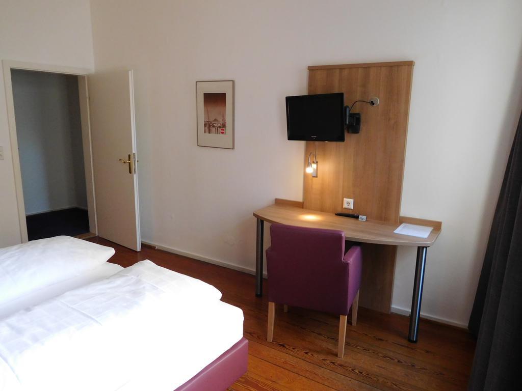 Hotel Am Kornmarkt Heidelberg Extérieur photo